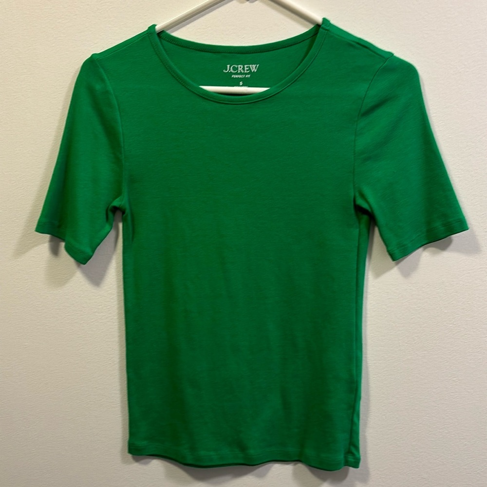 J Crew perfect for t-shirt small green